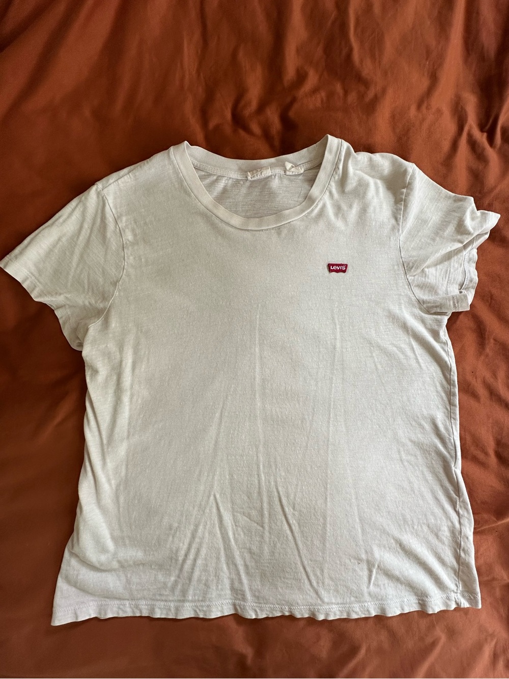 Levi's White Short-Sleeve Crew Tee with Red Logo